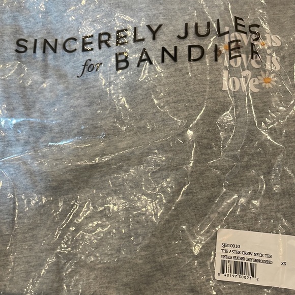 Bandier x Sincerely Jules Aster Crew Neck Tee - Picture 2 of 2